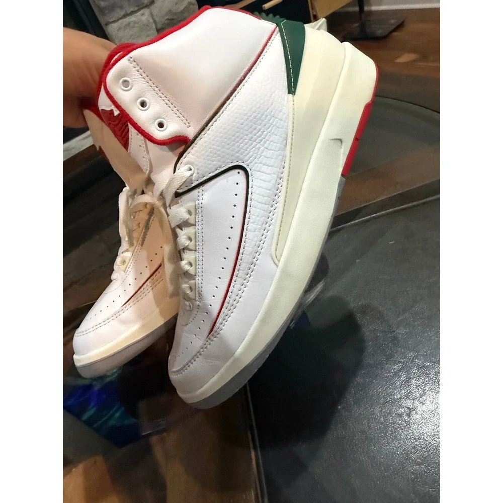 Air Jordan 2 Retro Christmas White Red Green Mens Sneakers DV9956-100 Size 10.5